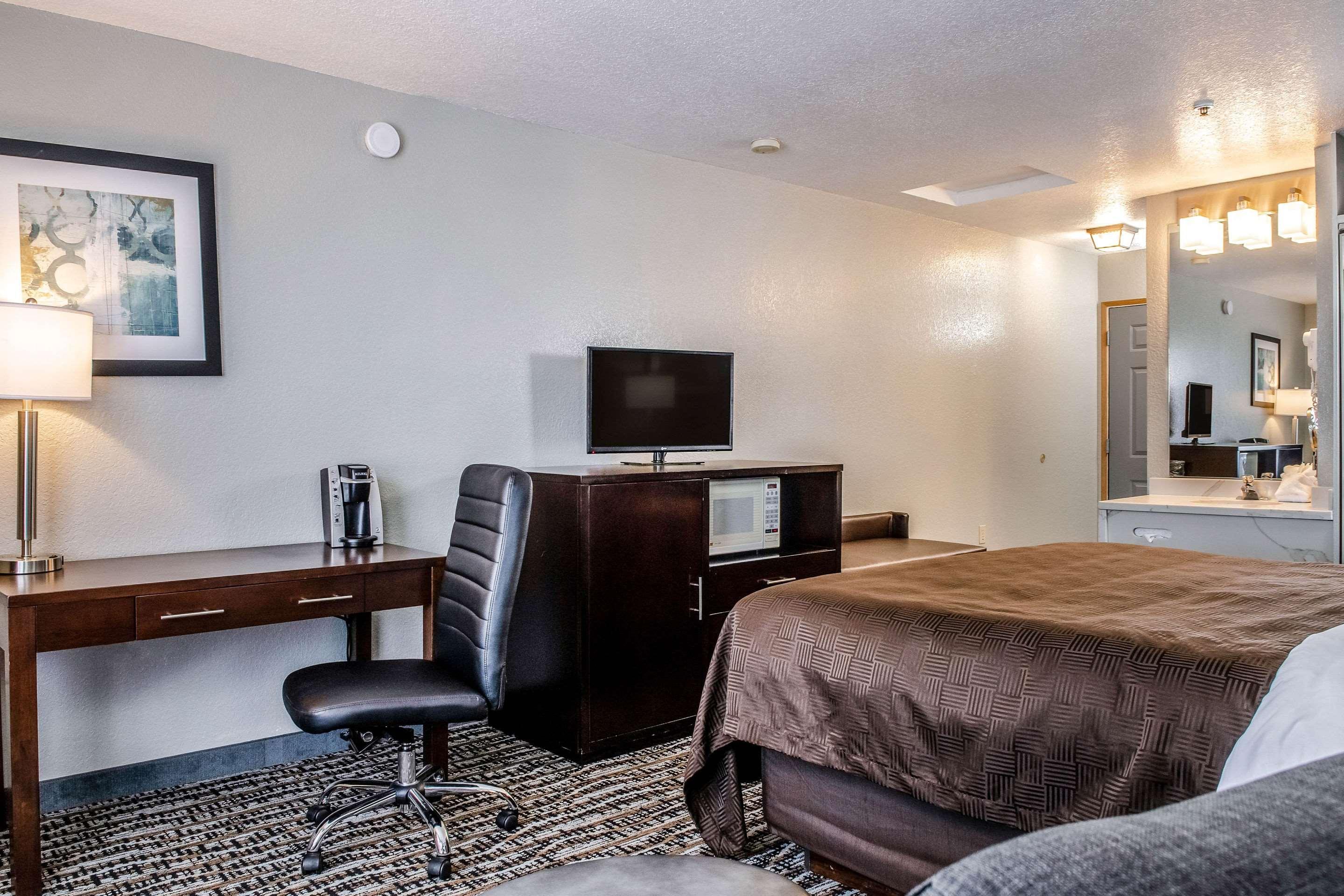 Clarion Hotel By Humboldt Bay Юрика Екстериор снимка