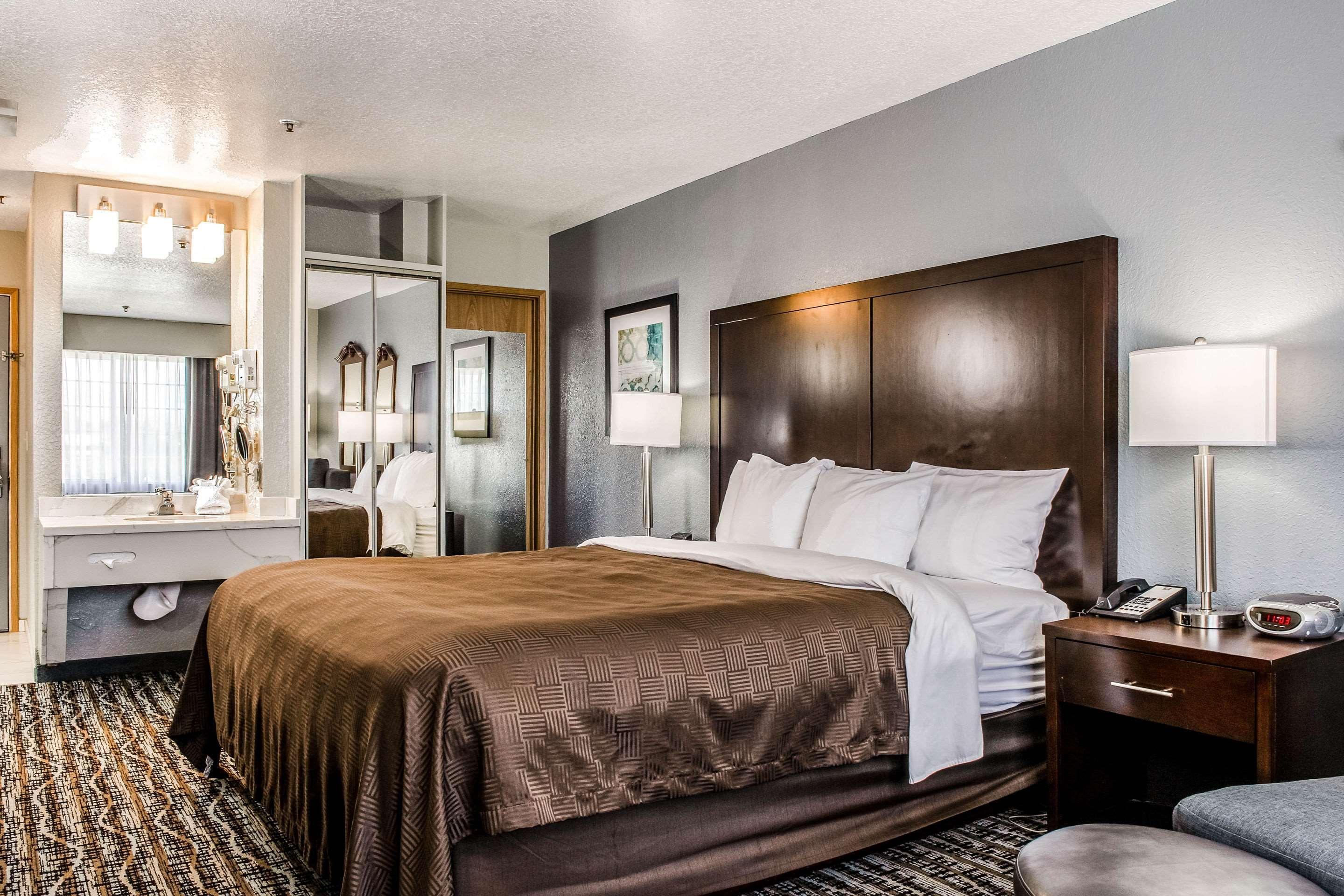 Clarion Hotel By Humboldt Bay Юрика Екстериор снимка