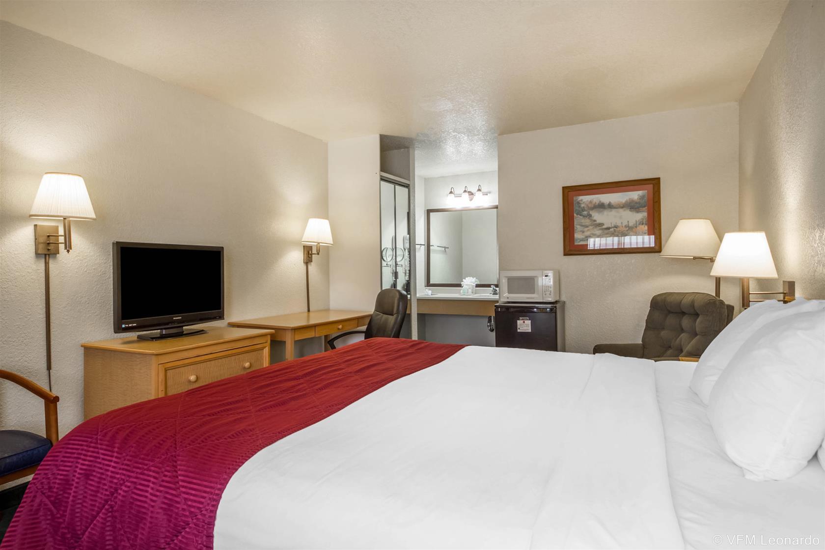 Clarion Hotel By Humboldt Bay Юрика Екстериор снимка