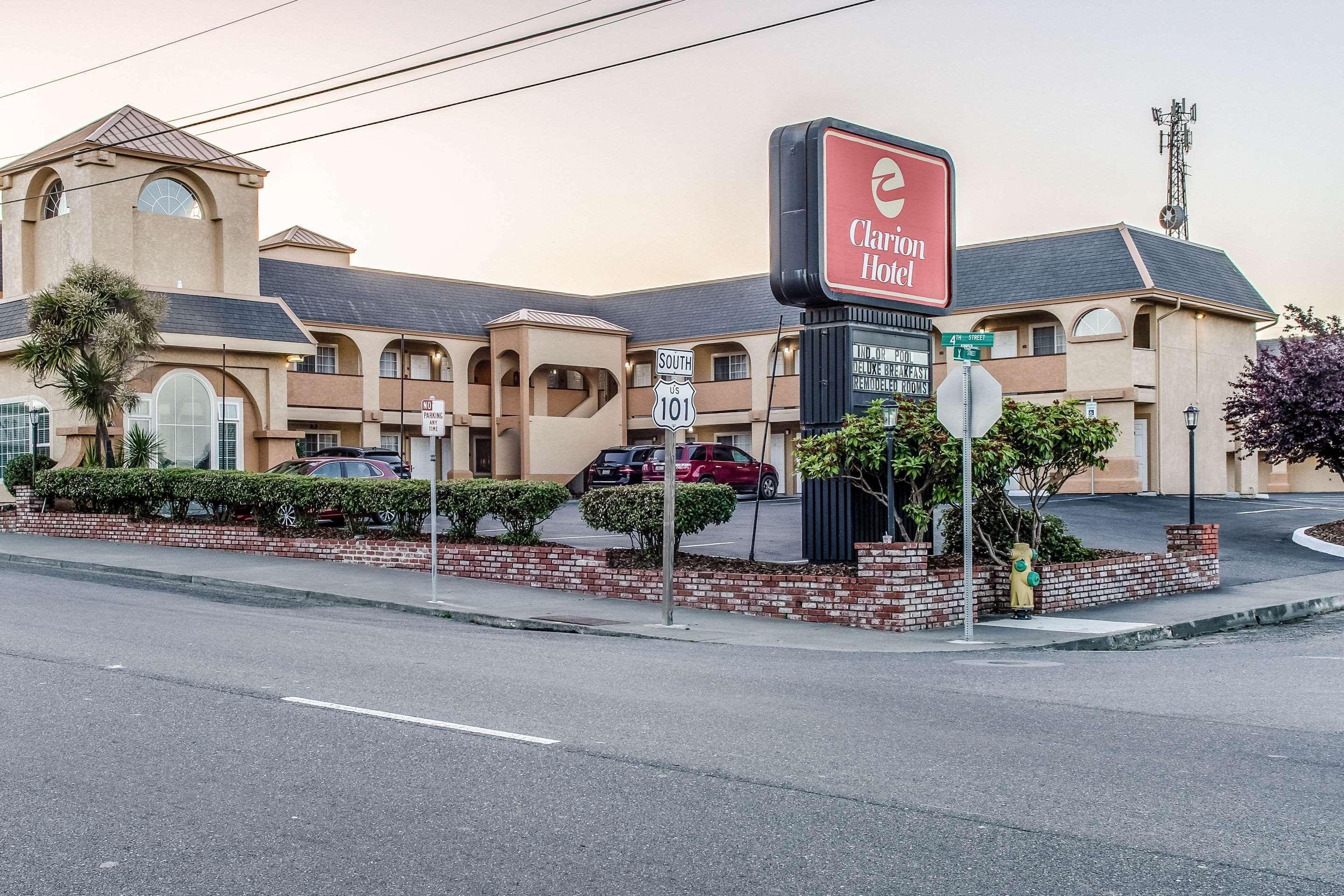Clarion Hotel By Humboldt Bay Юрика Екстериор снимка