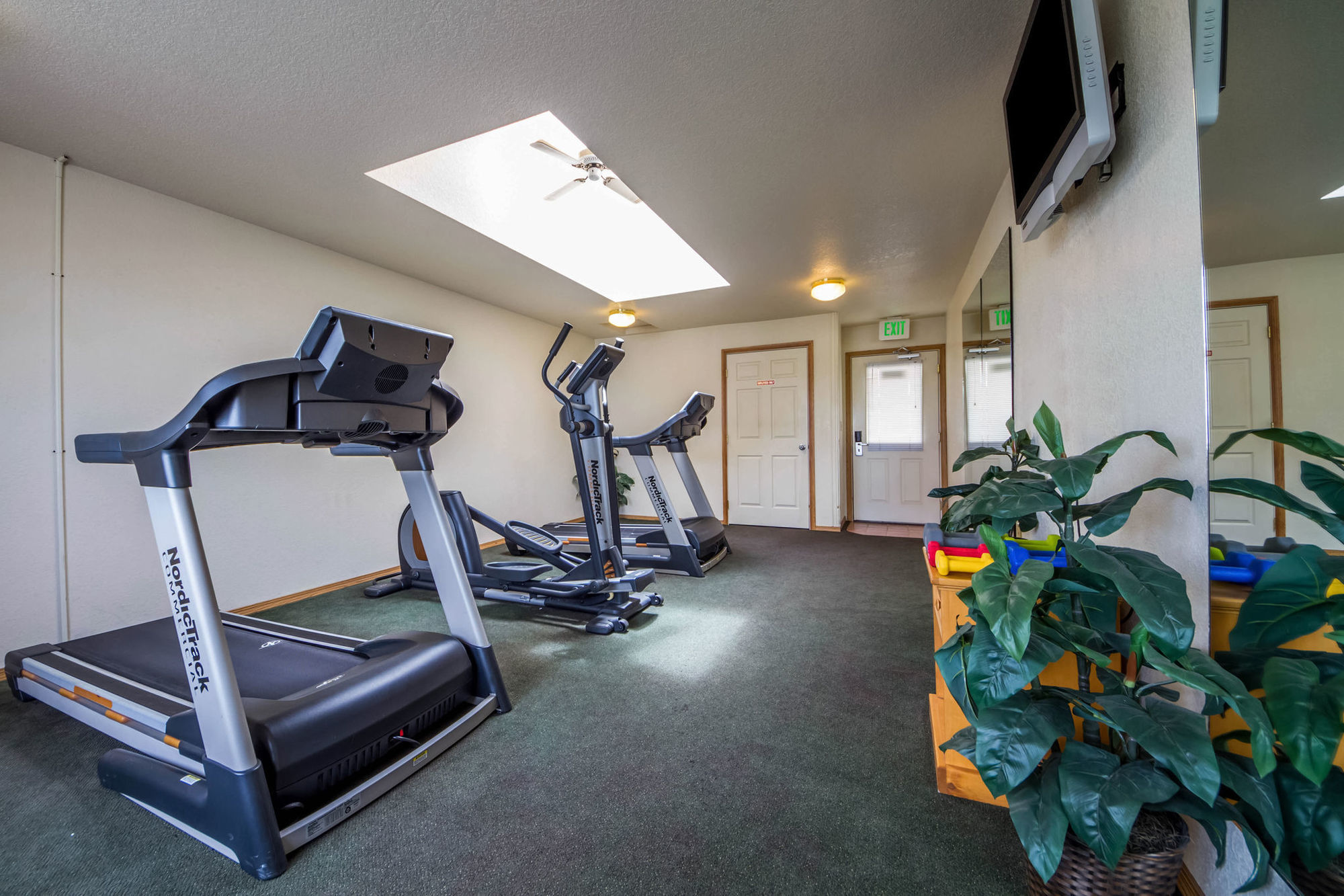 Clarion Hotel By Humboldt Bay Юрика Съоръжения снимка